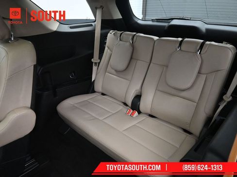 Used 2020 Ford Explorer Limited w/ Class III Trailer Tow Package image 31