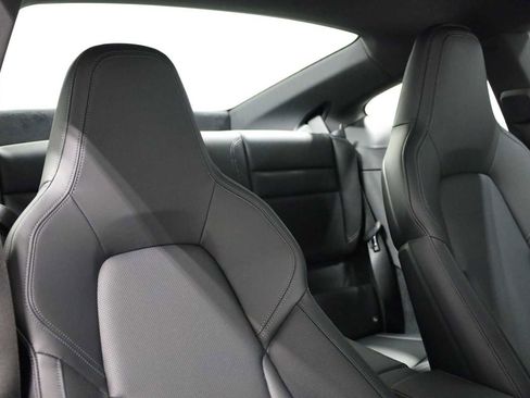 Certified 2025 Porsche 911 Carrera image 22