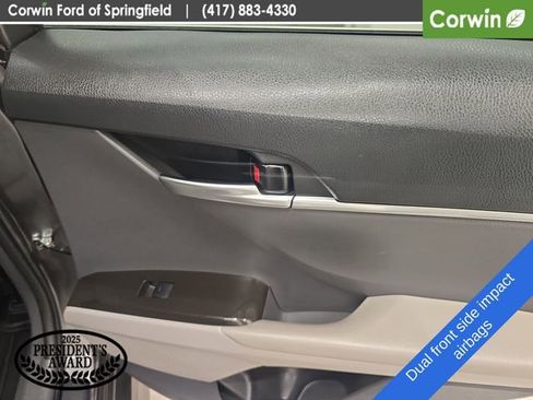 Used 2022 Toyota Camry SE image 14