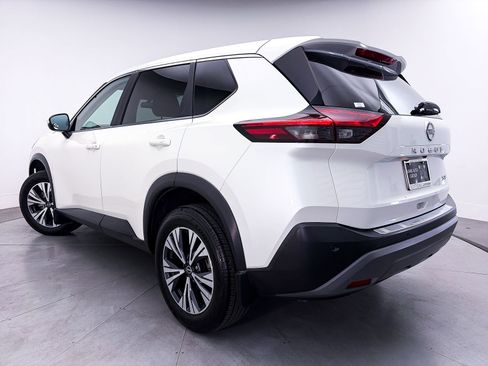 Used 2023 Nissan Rogue SV FWD image 2