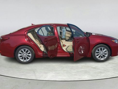 Used 2013 Lexus ES 300h w/ Luxury Pkg FWD image 14