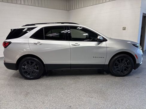 Used 2022 Chevrolet Equinox RS w/ Infotainment Package AWD/4WD image 8