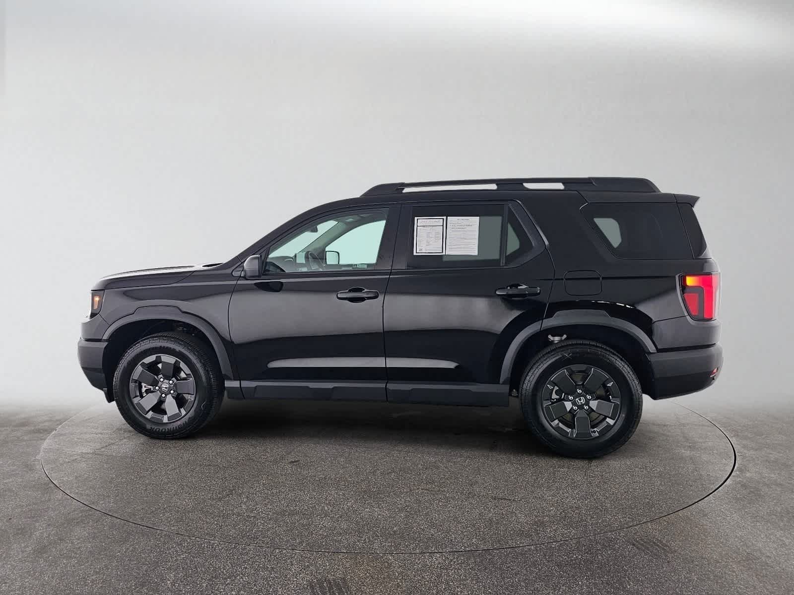 Certified 2026 Honda Passport RTL image 7