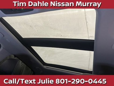 Used 2025 Nissan Rogue SL w/ Tech Package AWD/4WD image 33