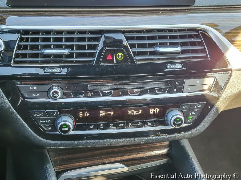 Used 2019 BMW 530i xDrive AWD/4WD image 23