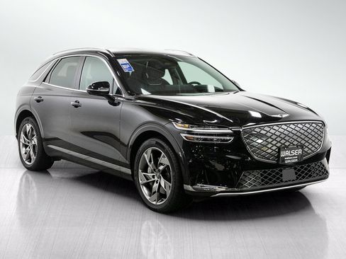 Used 2023 Genesis Electrified GV70 AWD/4WD image 7