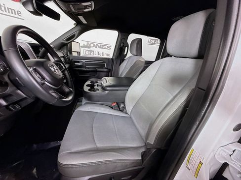 Used 2024 RAM 3500 Big Horn image 25