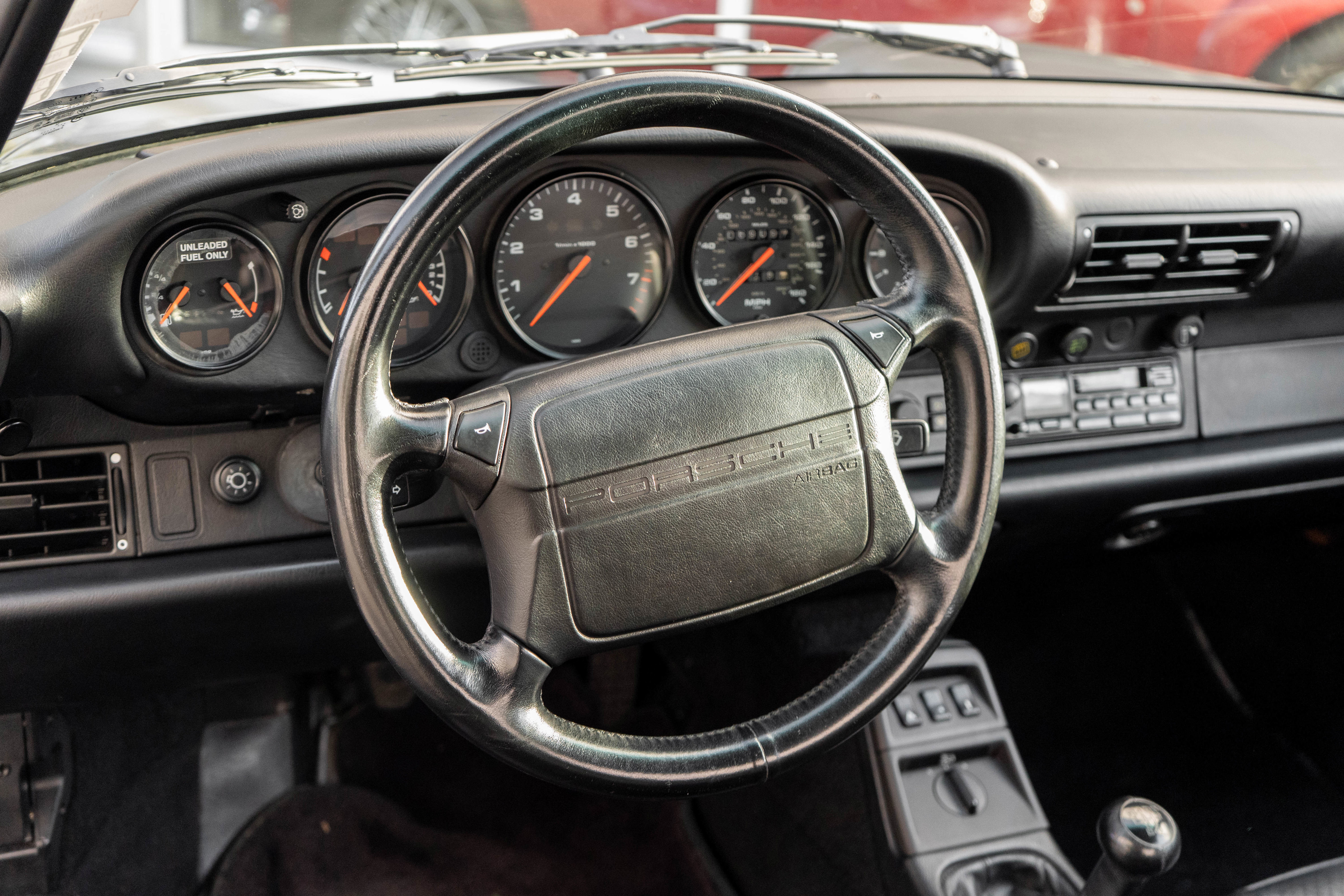 Used 1992 Porsche 911 Carrera RWD image 12