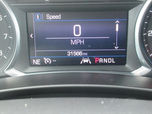 Used 2020 Chevrolet Equinox LT w/ LPO, Floor Liner Package FWD image 29