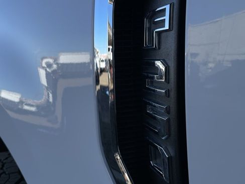 Used 2018 Ford F250 XLT image 10