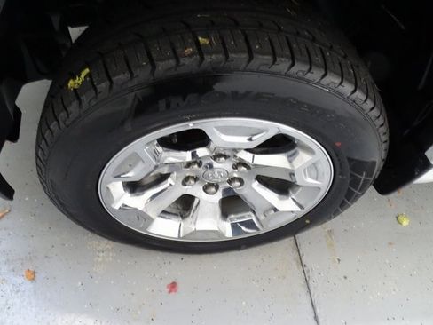 Certified 2023 RAM 1500 Big Horn image 28