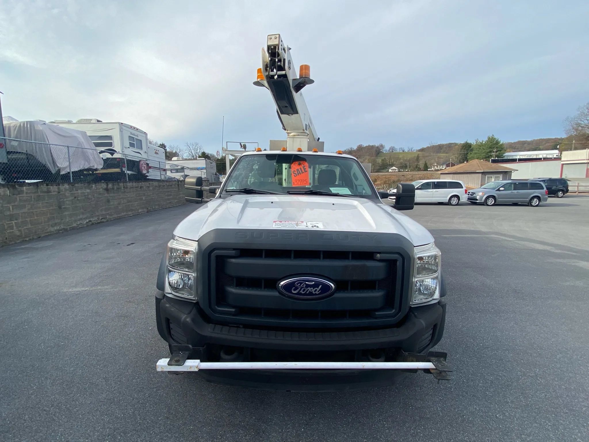 Used 2012 Ford F450 XL w/ Heavy Service Suspension Pkg RWD image 2