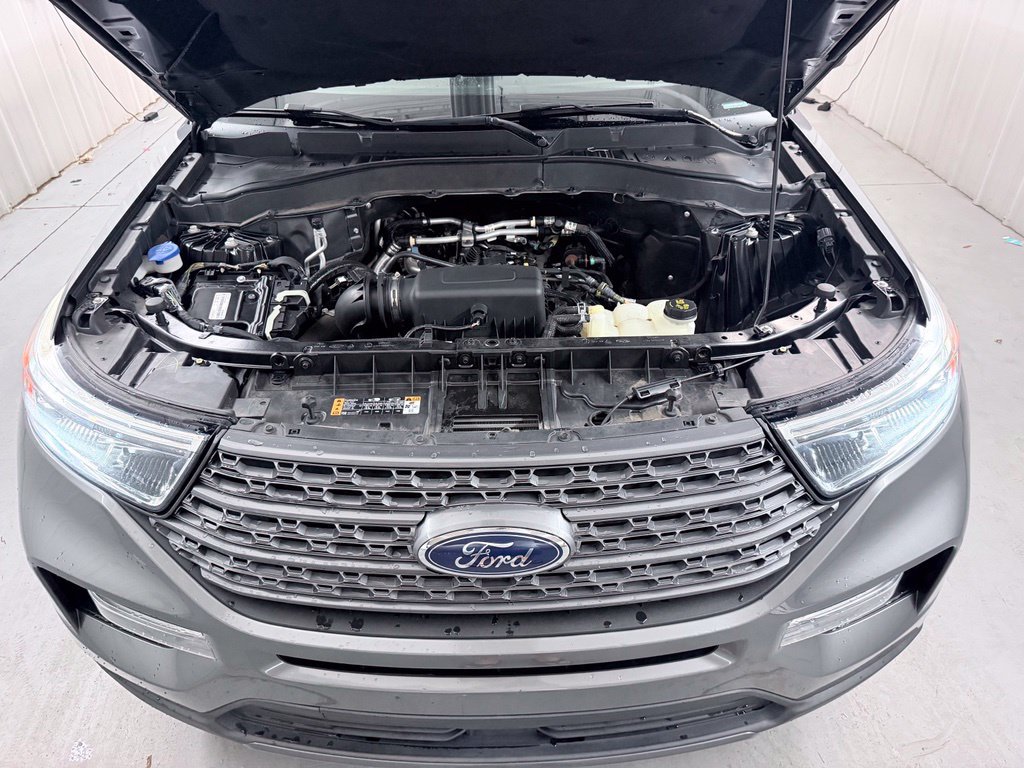 Used 2021 Ford Explorer XLT w/ Equipment Group 202A RWD image 47