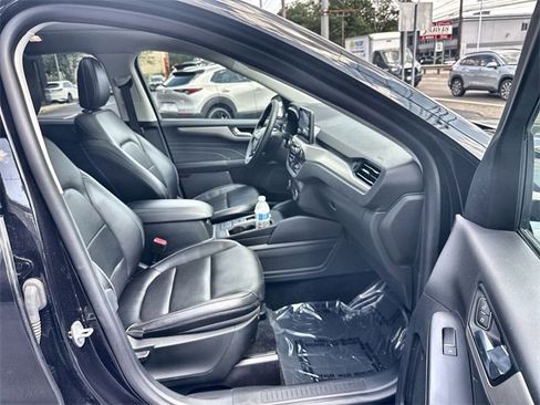 Used 2022 Ford Escape SEL w/ Technology Package image 24