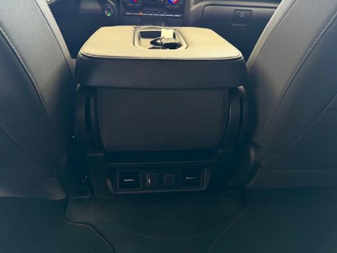 Used 2021 Chevrolet Silverado 1500 LT RWD image 22