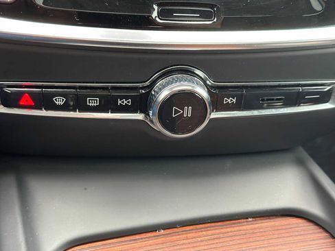 Certified 2025 Volvo S60 B5 Plus image 29