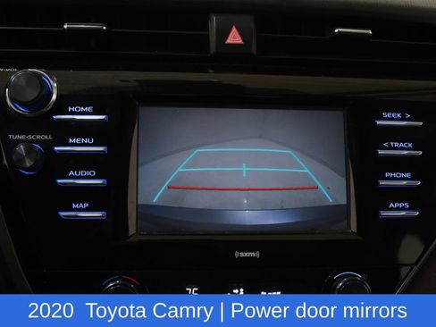 Used 2020 Toyota Camry SE FWD image 17