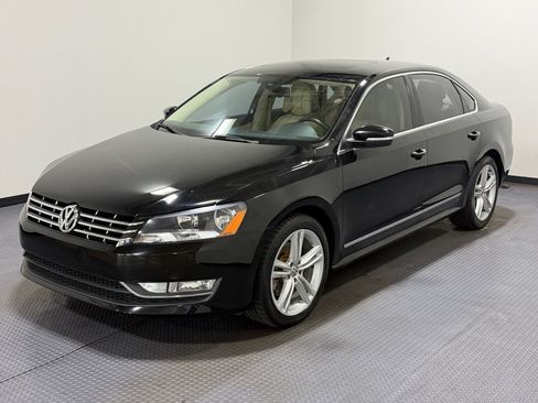 Used 2013 Volkswagen Passat TDI SEL Premium FWD image 1