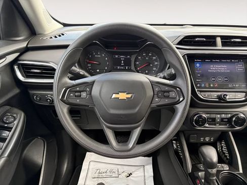 Used 2021 Chevrolet TrailBlazer LT w/ Convenience Package AWD/4WD image 12