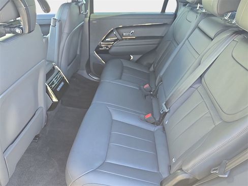 Certified 2025 Land Rover Range Rover Sport Dynamic SE image 15