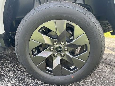 New 2025 Ford F150 Lightning Lariat image 37