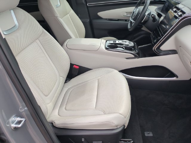 Certified 2024 Hyundai Tucson Limited AWD/4WD image 18