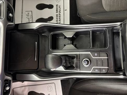 Used 2021 Kia Sorento LX FWD image 12