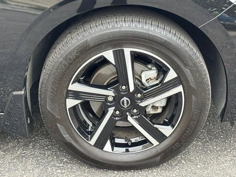Certified 2025 Nissan Sentra SV w/ All-Weather Package FWD image 32
