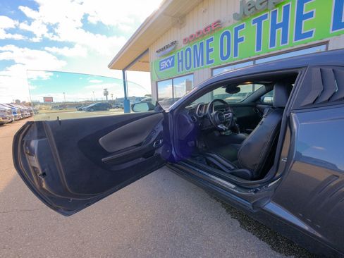 Used 2010 Chevrolet Camaro SS image 24