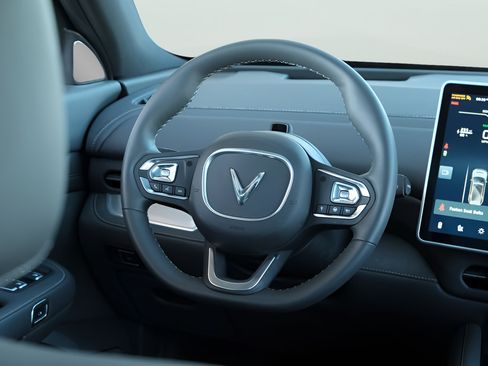 New 2024 VinFast VF 9 Plus AWD/4WD image 6