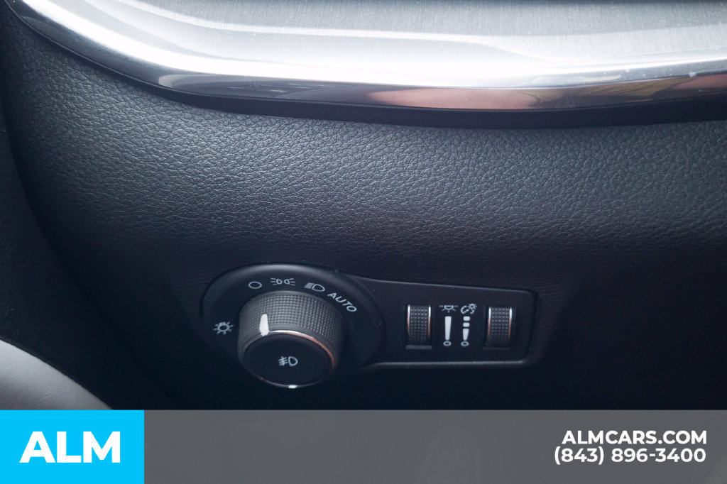Used 2024 Jeep Compass Limited AWD/4WD image 34