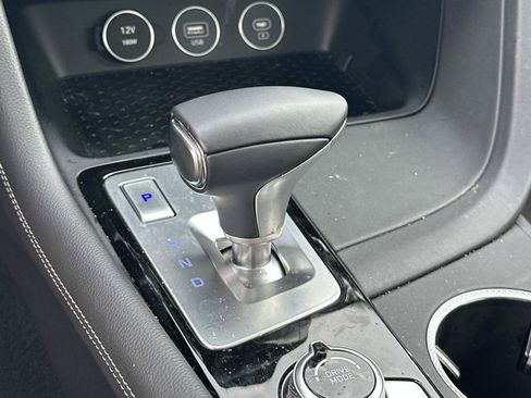Used 2026 Genesis G70 2.5T RWD image 16