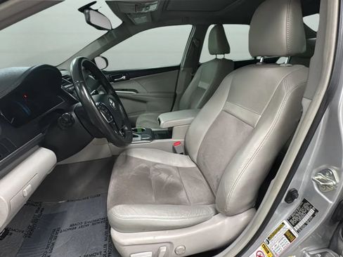 Used 2013 Toyota Camry XLE w/ Leather Pkg FWD image 19