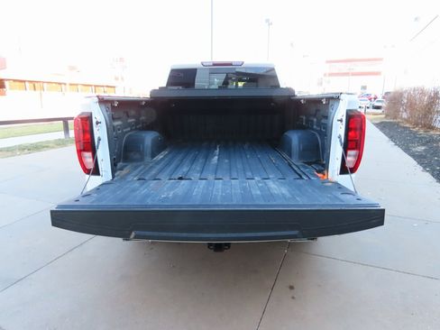 Used 2024 GMC Sierra 1500 Elevation w/ Preferred Package image 23