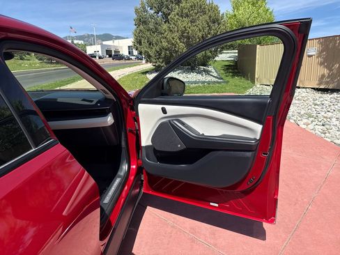 Used 2023 Ford Mustang Mach-E Premium AWD/4WD image 27