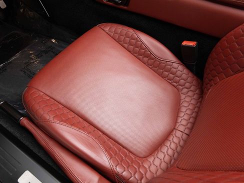 Used 2014 Aston Martin Vanquish Volante RWD image 31