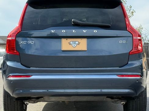 Used 2023 Volvo XC90 B5 Plus w/ Protection Package Premier image 4