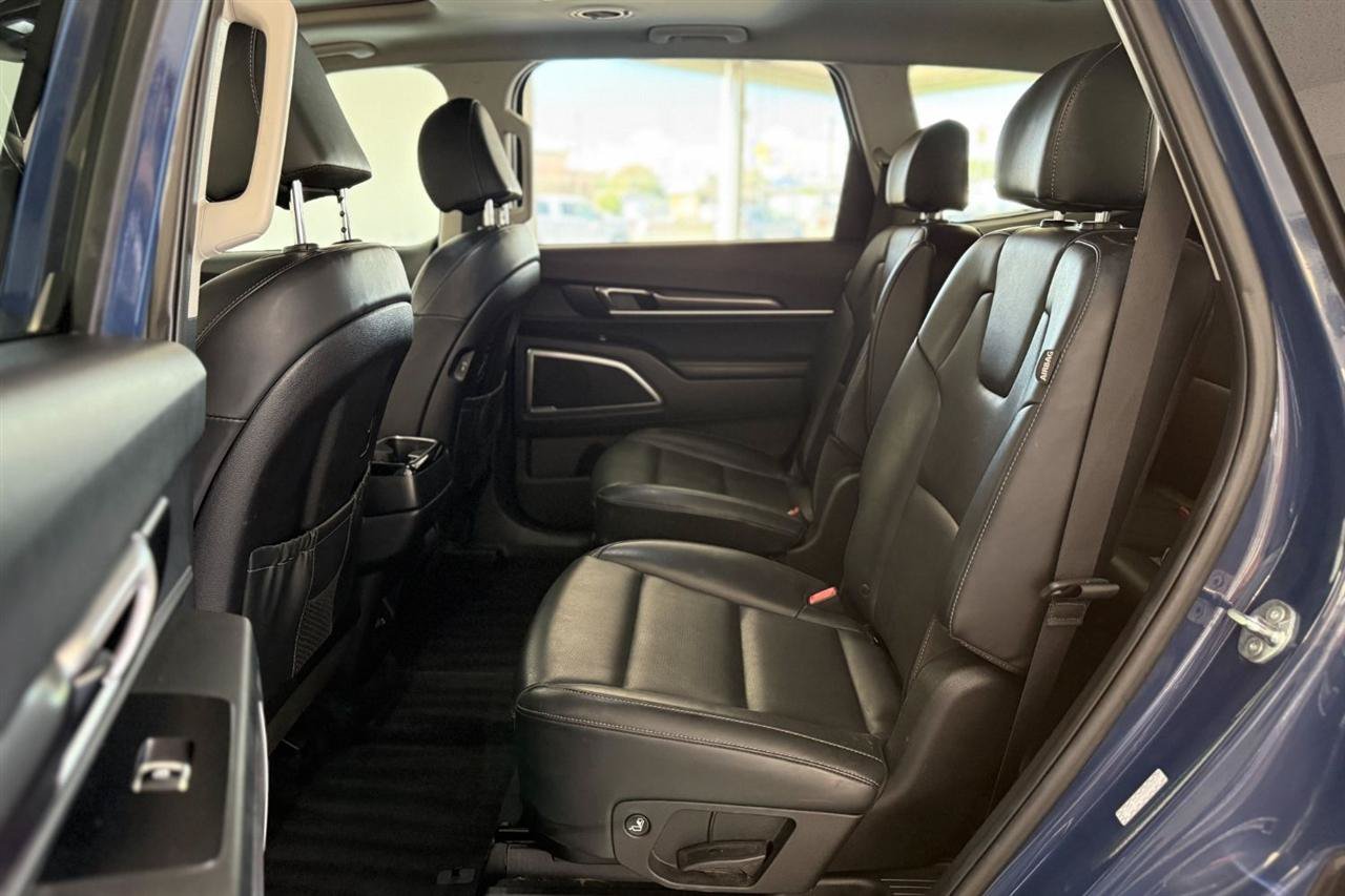Used 2025 Kia Telluride S AWD/4WD image 11