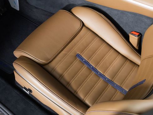 Used 2024 Ferrari Purosangue image 40