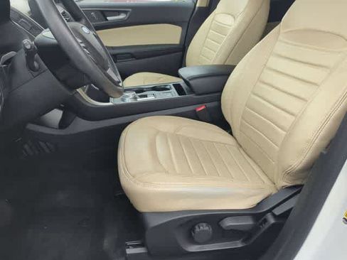 Used 2023 Ford Edge SE AWD/4WD image 16