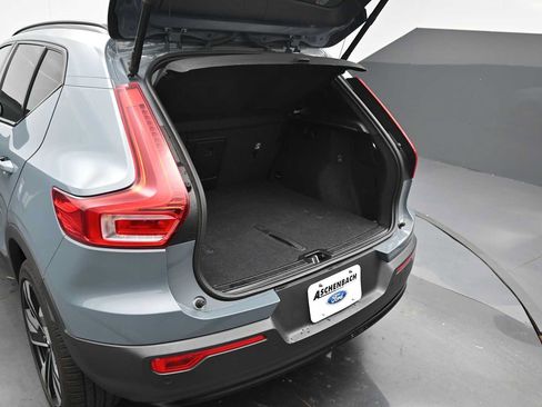 Used 2023 Volvo XC40 B5 Plus w/ Driver Assist Package AWD/4WD image 27