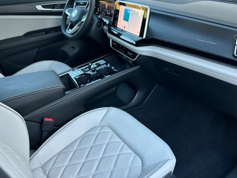 New 2026 Volkswagen Atlas Cross Sport SEL Premium R-Line AWD/4WD image 14