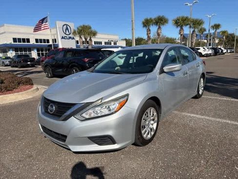 Used 2016 Nissan Altima 2.5 S w/ Power Driver Seat Package image 2