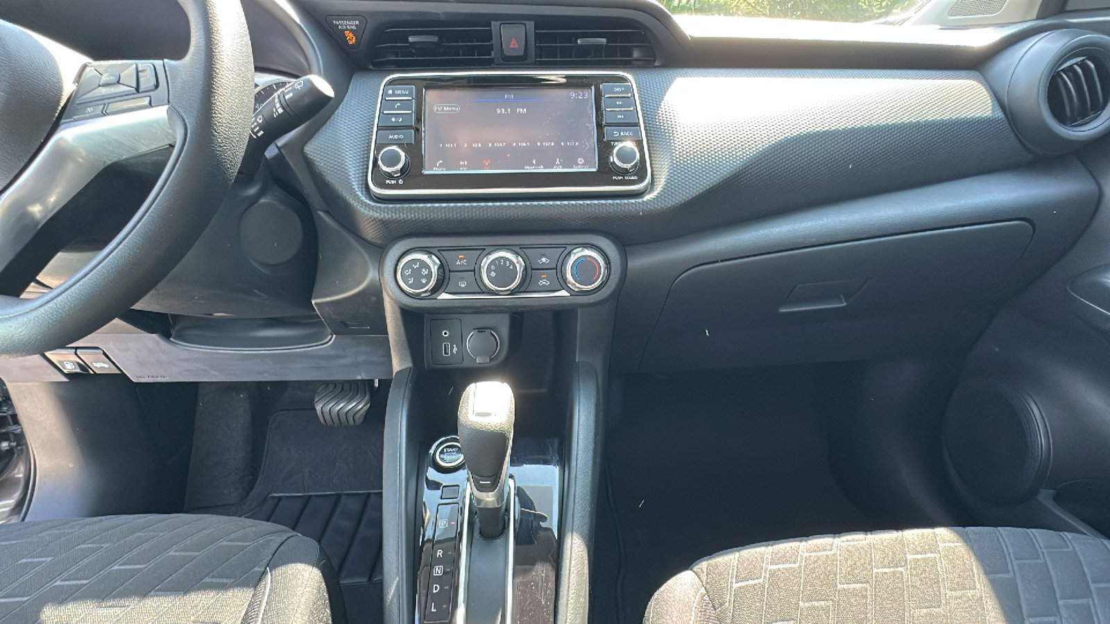 Certified 2021 Nissan Kicks S FWD image 19