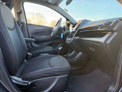 Used 2021 Chevrolet Spark LT image 20
