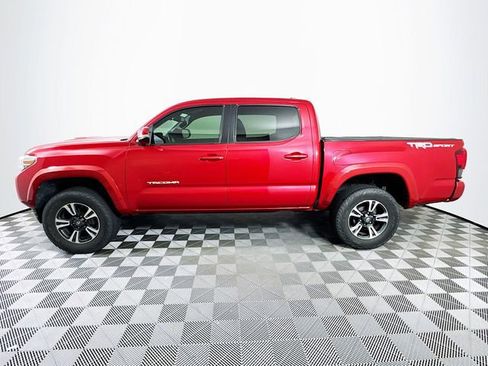 Used 2019 Toyota Tacoma TRD Sport RWD image 3