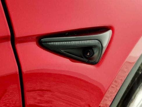 Used 2020 Tesla Model Y Long Range image 31