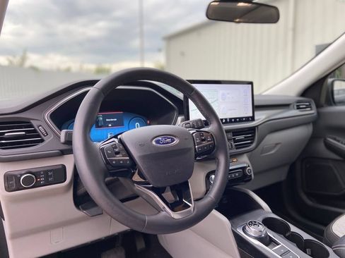 Used 2023 Ford Escape Active w/ Tech Pack #2 FWD image 14