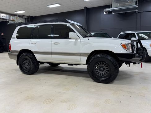 Used 2000 Toyota Land Cruiser image 10