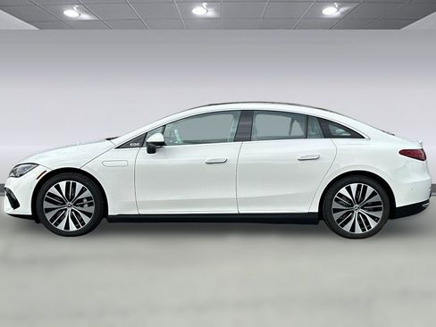 Used 2026 Mercedes-Benz EQE 320+ Sedan image 2
